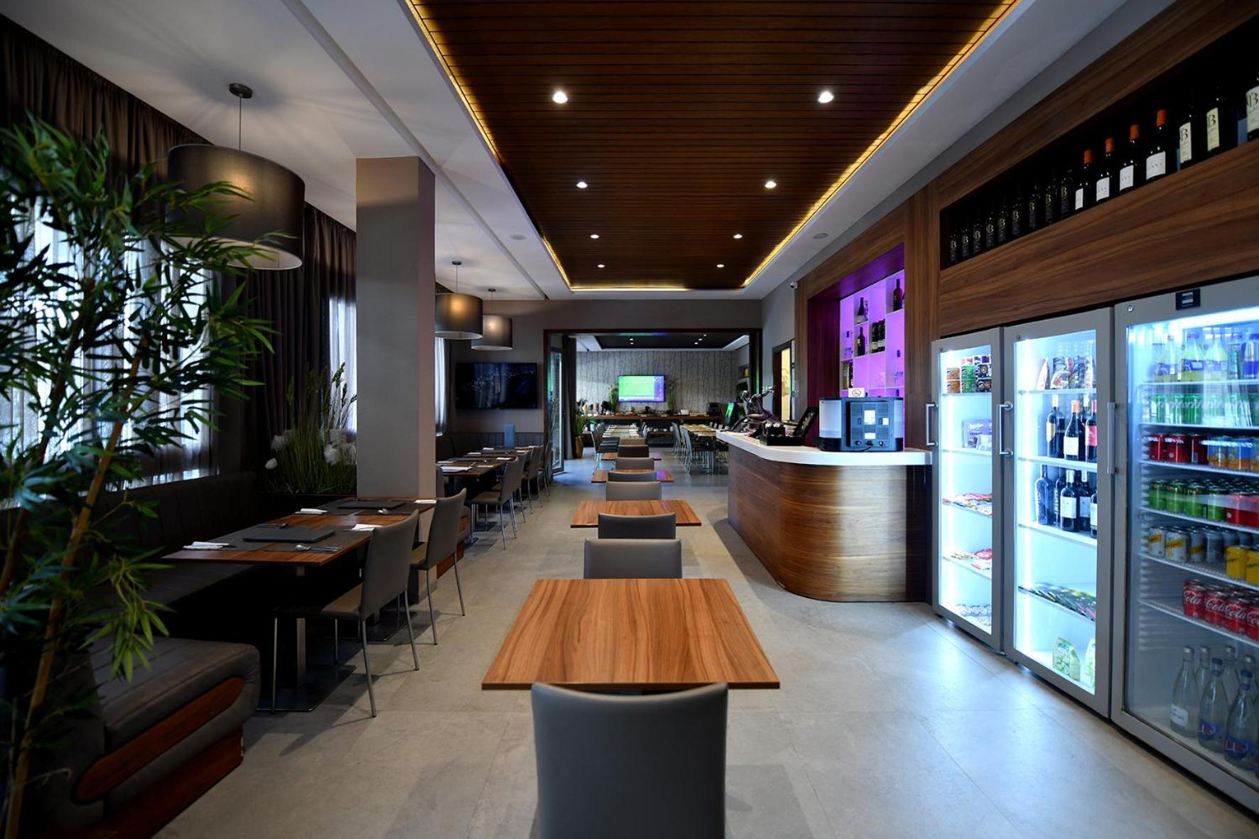 Ocean Park Hotel, Premium Suites & Wellness Casablanca Bagian luar foto